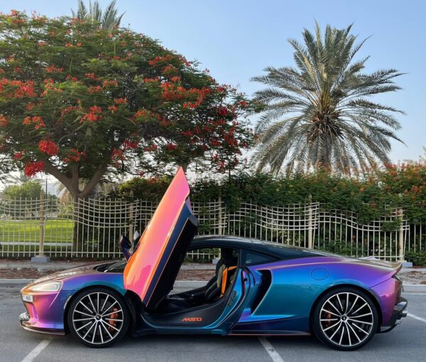 McLaren GT Coupe