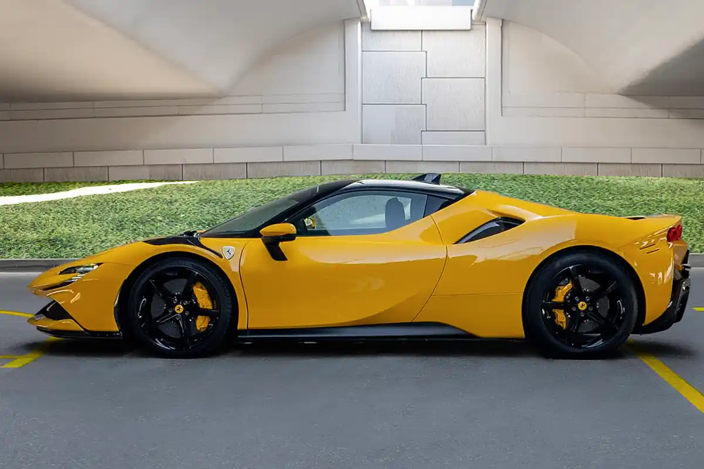 FERRARI SF90 - YELLOW 