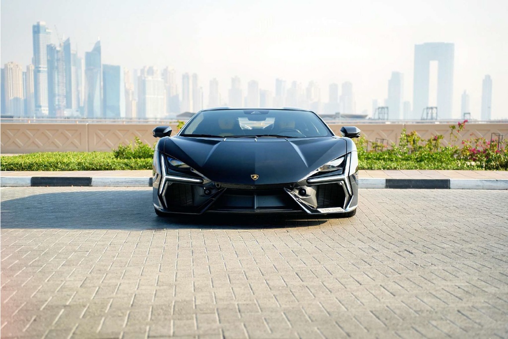 lamborghini Revuelto