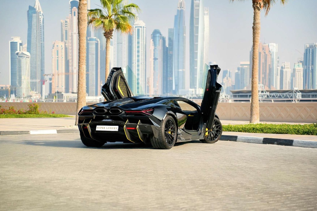 lamborghini Revuelto