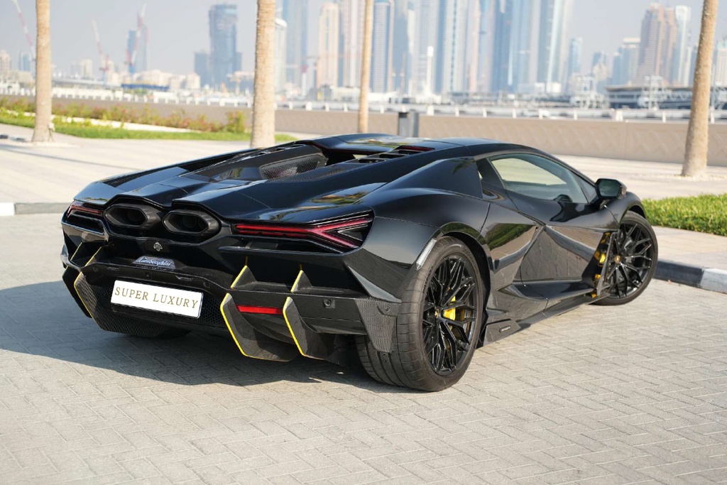 lamborghini Revuelto