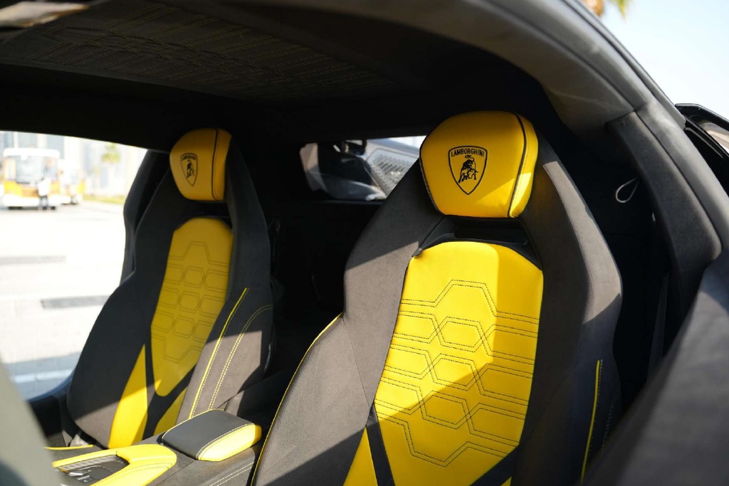 lamborghini Revuelto