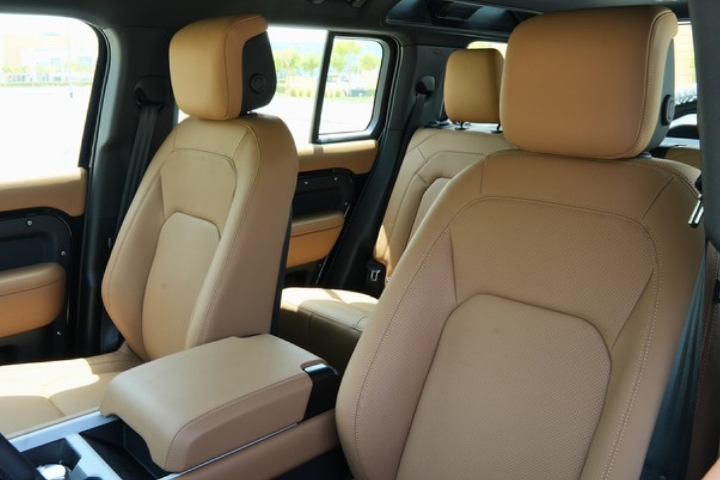Land Rover Defender 2025 Black
