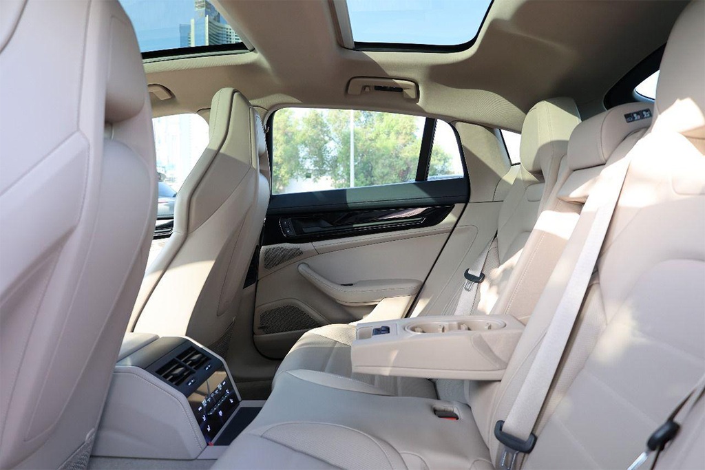 Porsche Panamera Navy Blue