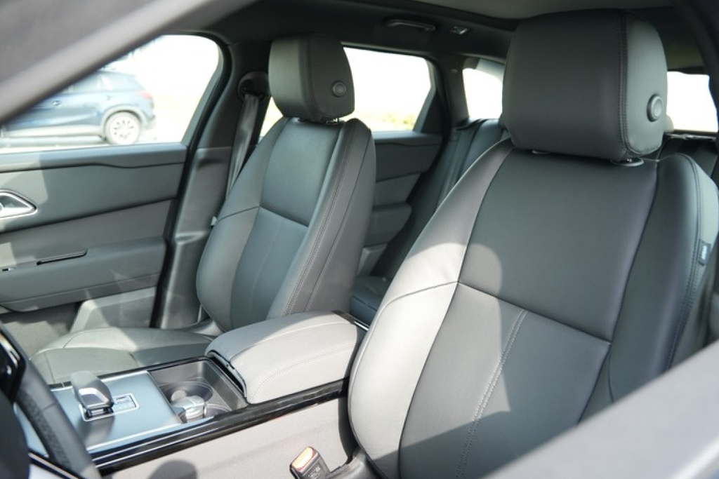 Range Rover Velar Nardo 2025 ( Grey )