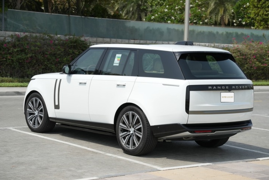Range Rover Vogue 2025 ( White )
