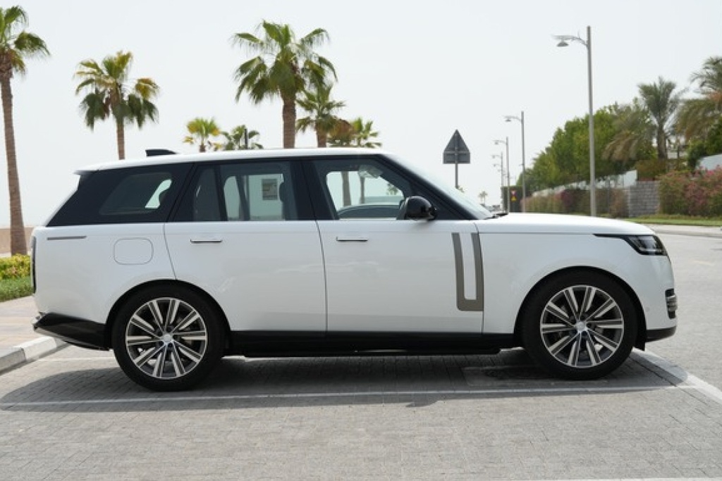 Range Rover Vogue 2025 ( White )