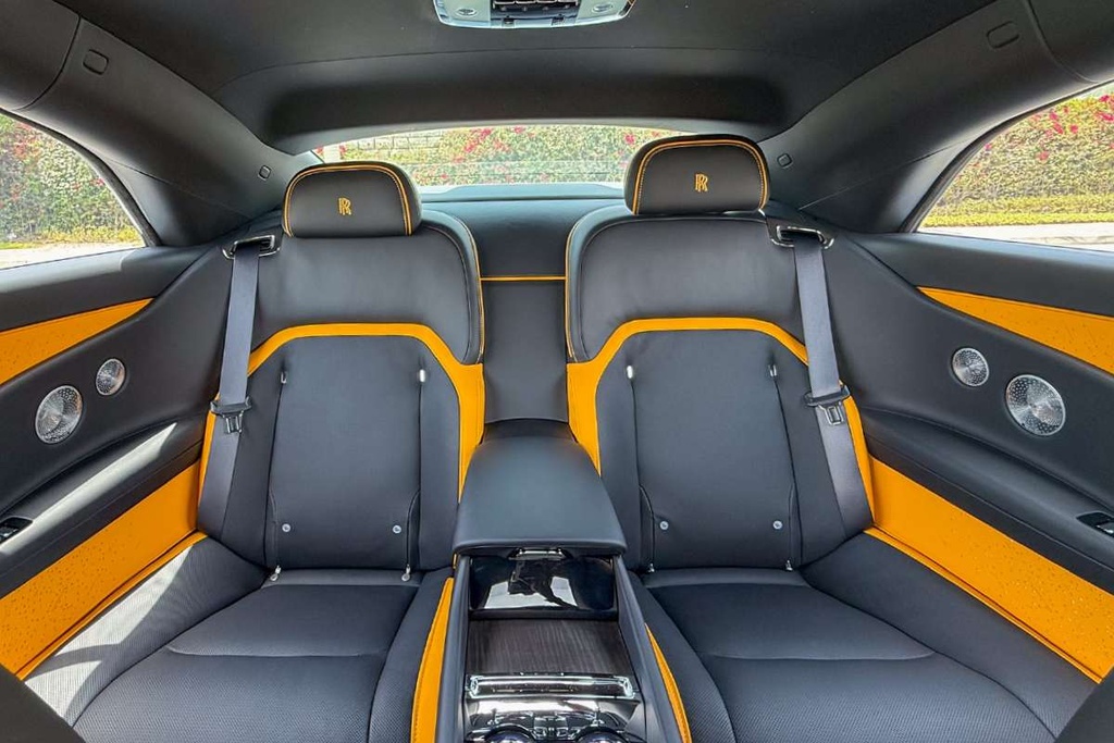 Rolls Royce Specter ( Black )