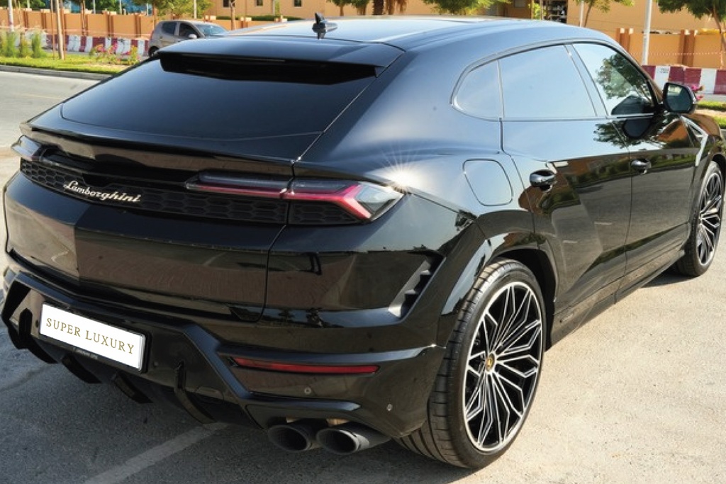 Lamborghini Urus Black 2024