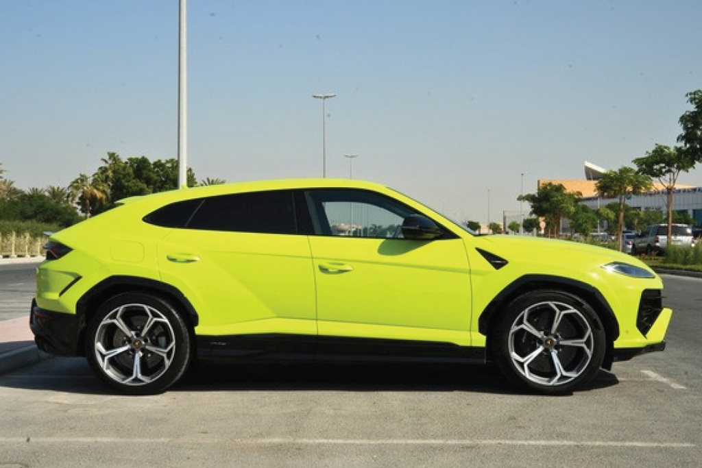 Lamborghini Urus Green 