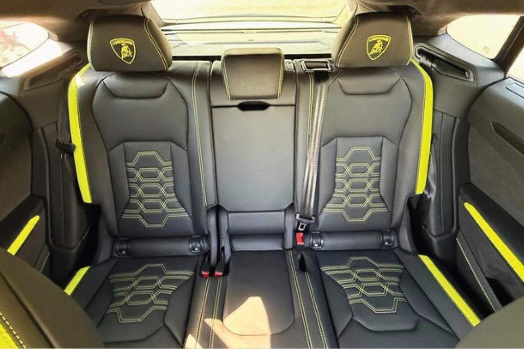 Lamborghini Urus Green 