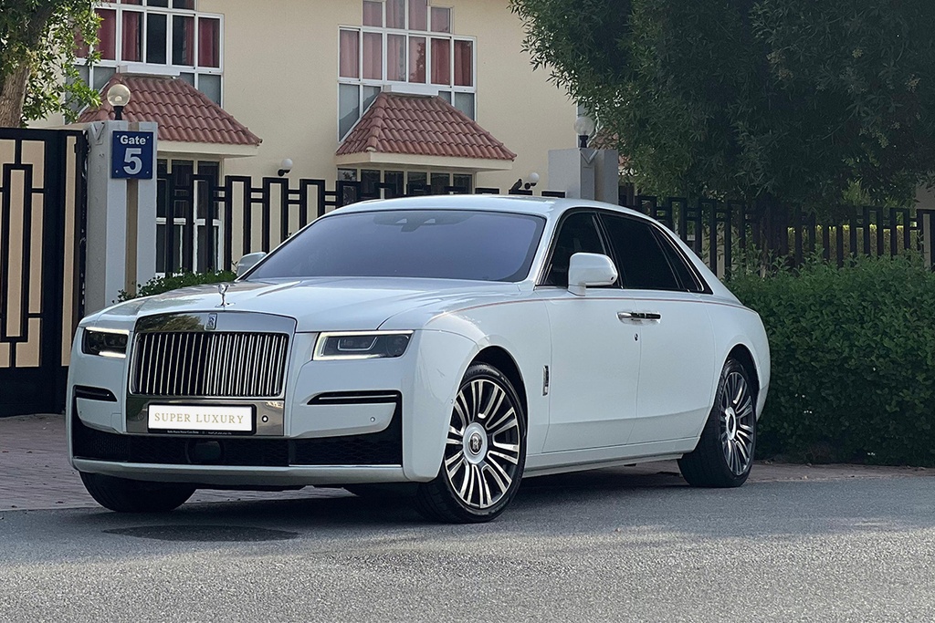 Rolls Royce Ghost 2025