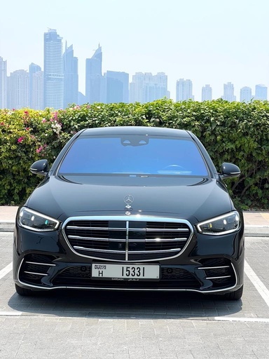 Rent a Mercedes Benz S500 in Dubai