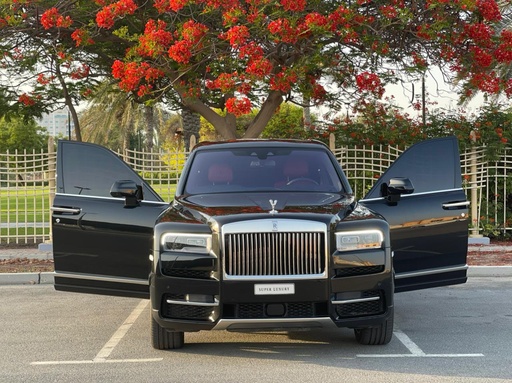 Rolls Royce Cullinan Black for Rent in Dubai