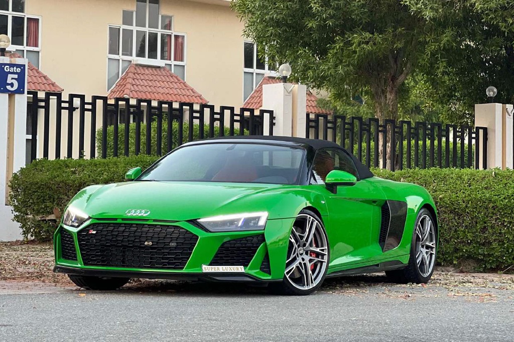 Rent Audi R8 Dubai | Free Delivery